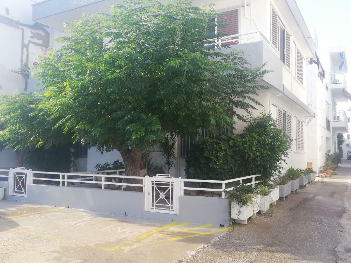 Giannis Apartment,Haraki Exterior foto